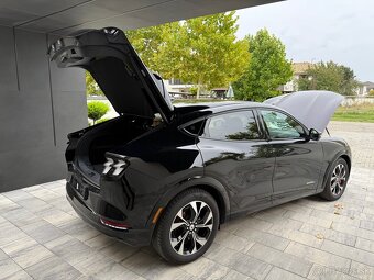 Predám Ford Mustang Mach-E 75,7kWh AWD STD - 14