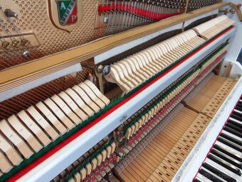 Zánovný koncertný Petrof dovoz celá SR - 14