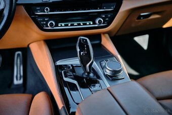 PRENÁJOM BMW 530d, M-paket, x-Drive, odpočet DPH - 14