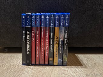 PREDÁM PLAYSTATION 4 Pro 1TB - 14