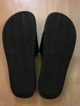 ŠĽAPKY NIKE BENASSI JDI veľ. 45 (UK10) + darček - 14