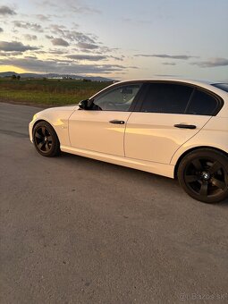 BMW 320D xDrive A/T E90 - 14