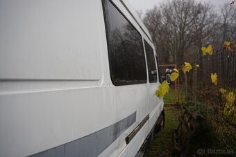 Obytná dodávka Mercedes Benz Sprinter - 14