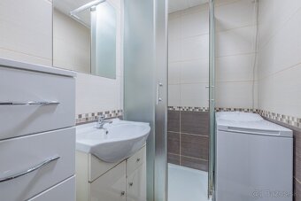 Veľký 1,5-izbový byt na Sekčove - 14