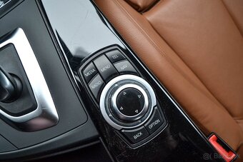 BMW Rad 3 320d xDrive Sport Line A/T. - 14