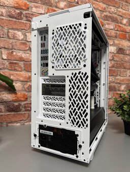 Ryzen 7 7800X3D\32GB\RTX 4070\SSD\850W Zdroj - 14