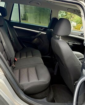 Škoda Octavia 2 SCOUT 2.0 TDi 103kw 4x4 XENON VYHREV - 14