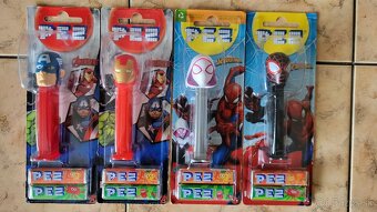 Dávkovače na cukríky PEZ - 14