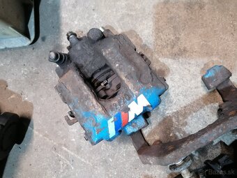 Brzdové strmene bmw e39 e46 e53 e60 e70 - 14