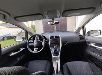 Toyota Auris 1.6 VVt-i, 97 kW, 6 stupňový automat - 6MM - 14