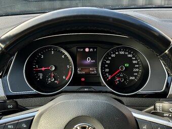 Volkswagen Passat Alltrack 2.0 TDI 140kW DSG 4MOTION - 14