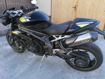 TRIUMPH 1050 Speed Triple RS 4/2021 - 14