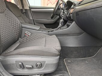 Predám Škodu Superb combi 2.0 TDI Style - 14