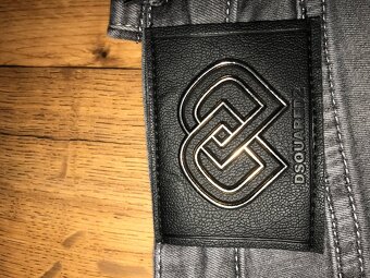 DSQUARED2 originál damske rifle w27 S/M - 14