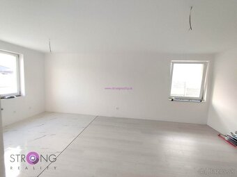 3 izbový byt s 2 parkovacími miestami a záhradkou - 14