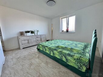 Novostavba -  rodinný dom v obci Hriadky - 14