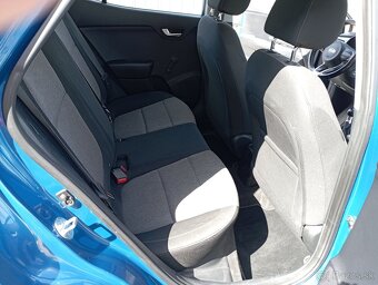 Kia Stonic 1,2i  62kW, M6 r.2021 - 14