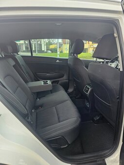 Kia Sportage 1.7CRDi 115KM Navi Kamera biela perla - 14