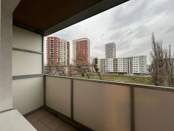 2 izbový byt 68m2 na predaj v Petržalke na Vranovskej ulici - 14