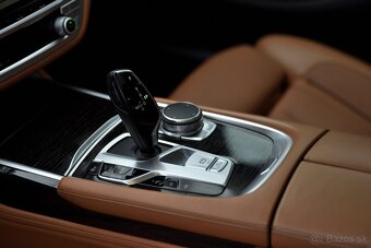 BMW Rad 7 740 xDrive - 14