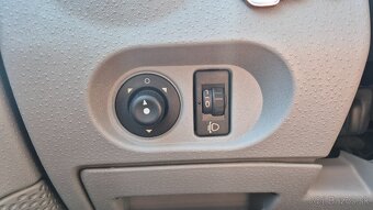 Citroen C3 1.4 HDi 16V Exclusive Max - 14