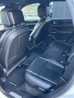 Porsche Cayenne III - 3.0 V6 - 250 kW - 14