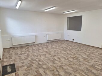 Predaj budovy vhodnej na sklad, obchod, výrobu-Znížená cena - 14