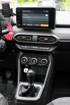 Dacia Jogger 1.0 TCe 100k ECO-G Extreme 7 miest - 14