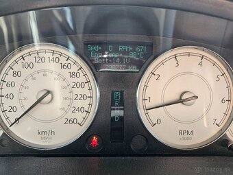 Predám Chrysler 300c 3.0CRD 2006 - 14