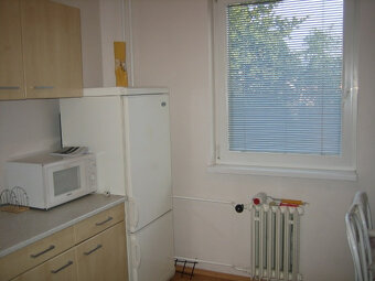 Prenájom 1 - izbový byt blízke centrum - 14