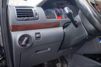 Volkswagen Sharan 2.0 TDI Highline 103kW - 14