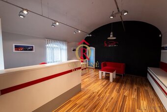 Meštiansky dom v centre Banskej Bystrice s kvalitnou rekonšt - 14