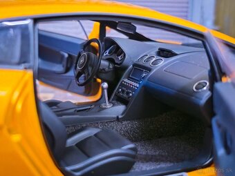 Lamborghini Gallardo LP560-4 1:18 AutoArt - 14