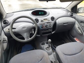 Toyota Yaris 1,0 vvti 50kw - 14