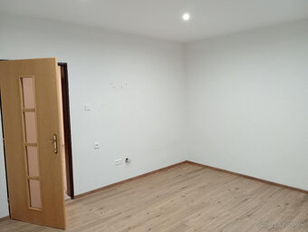 Prenajom bytu v rod.dome - 14