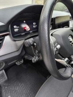 REZERVOVANÉ  Škoda Kamiq 1.5 TSi DSG - 14
