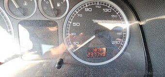 Predám Peugeot 307 2.0Hdi 66kw bez Dpf - 14