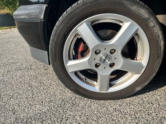 Volkswagen Golf Cabrio (kožená strecha) - 14