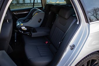 Škoda Octavia Combi 1.6 TDI DSG Style - 14