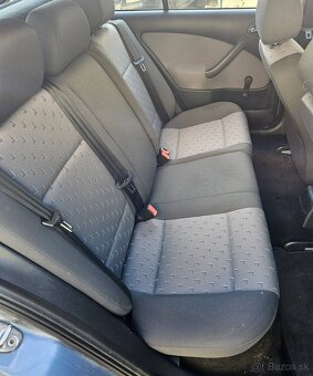 ŠKODA Octavia 1.6  Tour - 14