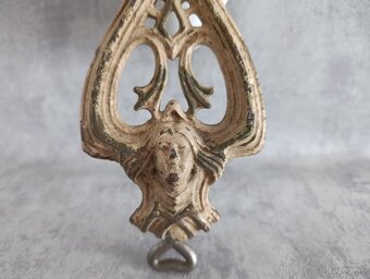 Velmi starý krásný zdobený mlynek na strouhanku JUGENDSTIL - 14