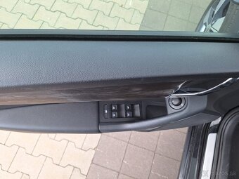 Škoda Octavia Scout - 14