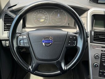 Volvo XC60 2.4D Momentum Geartronic - 14