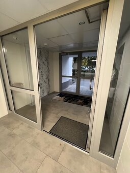 Novo zrekonštr. 2 izb. byt s loggiou, P.Horova - 14