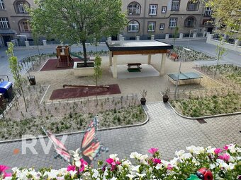 AKTUALNE Šikovný podkrovný byt v úplnom centre mesta - 2i be - 14