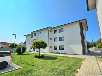 3 iz. byt v súkromnom rezidenčnom areáli, s bazénom,altánkom - 14