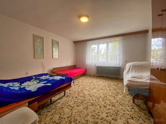 Na predaj priestranný 5-izbový rodinný dom v Kline - 14