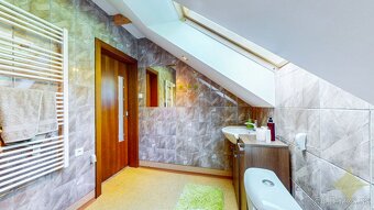 REZERVOVANÉ Zrekonštruovaný rodinný dom Podbrezová, časť Cha - 14