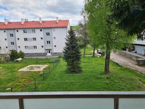 Slnečný 1-izbový byt s novým veľkým balkónom v obci Valaská - 14
