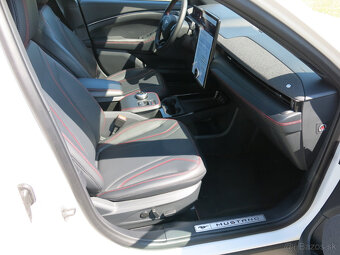 Ford Mustang Mach-E 75,7kWh Premium AWD 269PS - DPH - 14